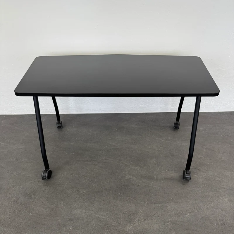 Steelcase Education Roll-Schreibtisch Schwarz-Schwarz