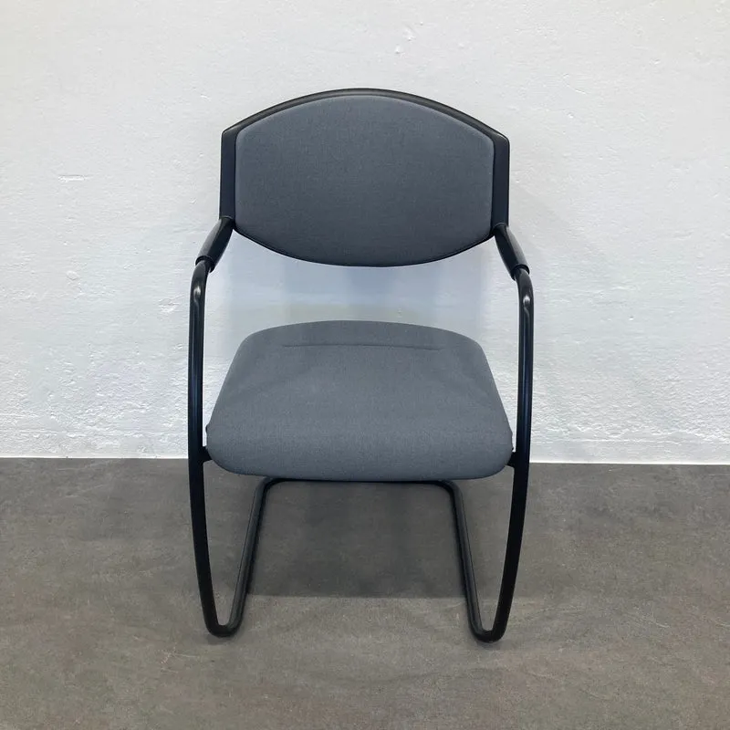 Giroflex G16 Freischwinger Bezug Stoff Anthrazit - stapelbar