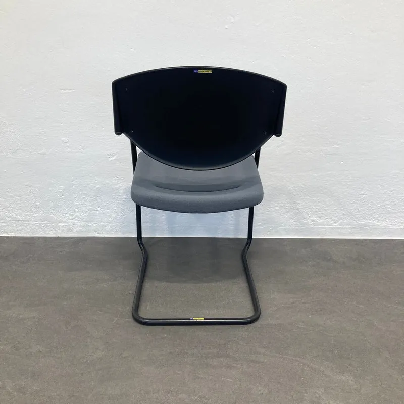 Giroflex G16 Freischwinger Bezug Stoff Anthrazit - stapelbar