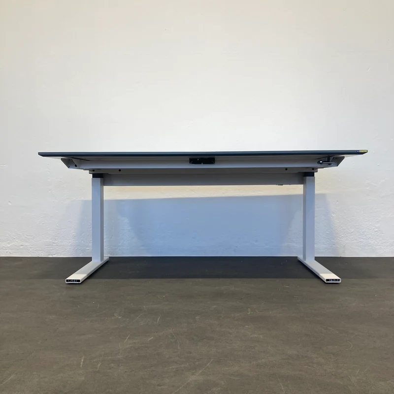 Lista Office LO Extend Schreibtisch 1600x800 mm