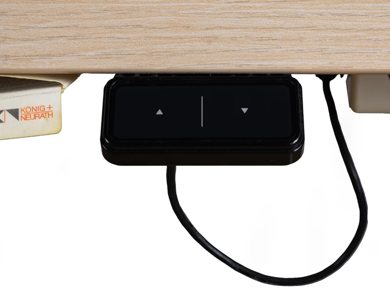 König & Neurath - Table.T elektrisch höhenverstellbarer Schreibtisch