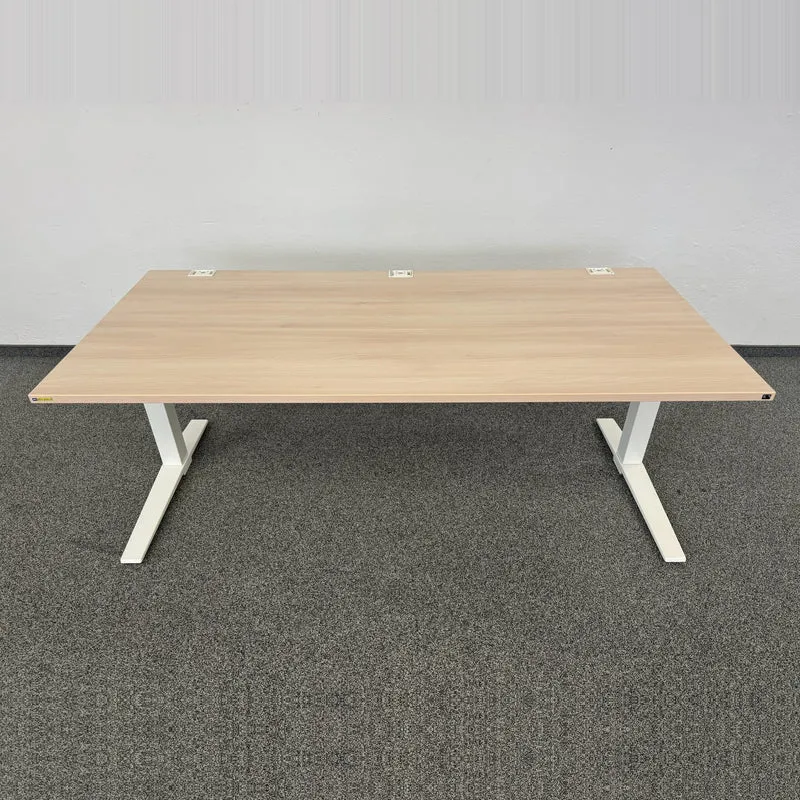 König + Neurath TALO.S Schreibtisch 1800x800mm - Akaziendekor