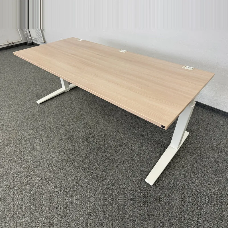 König + Neurath TALO.S Schreibtisch 1800x800mm - Akaziendekor