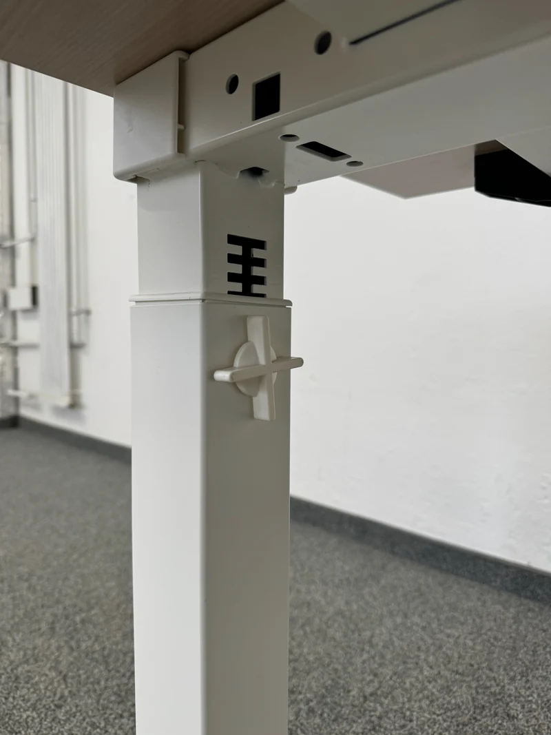 König + Neurath TALO.S Schreibtisch 1800x800mm - Akaziendekor