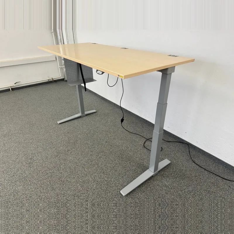 König + Neurath TALO.S Sitz-Steh-Schreibtisch