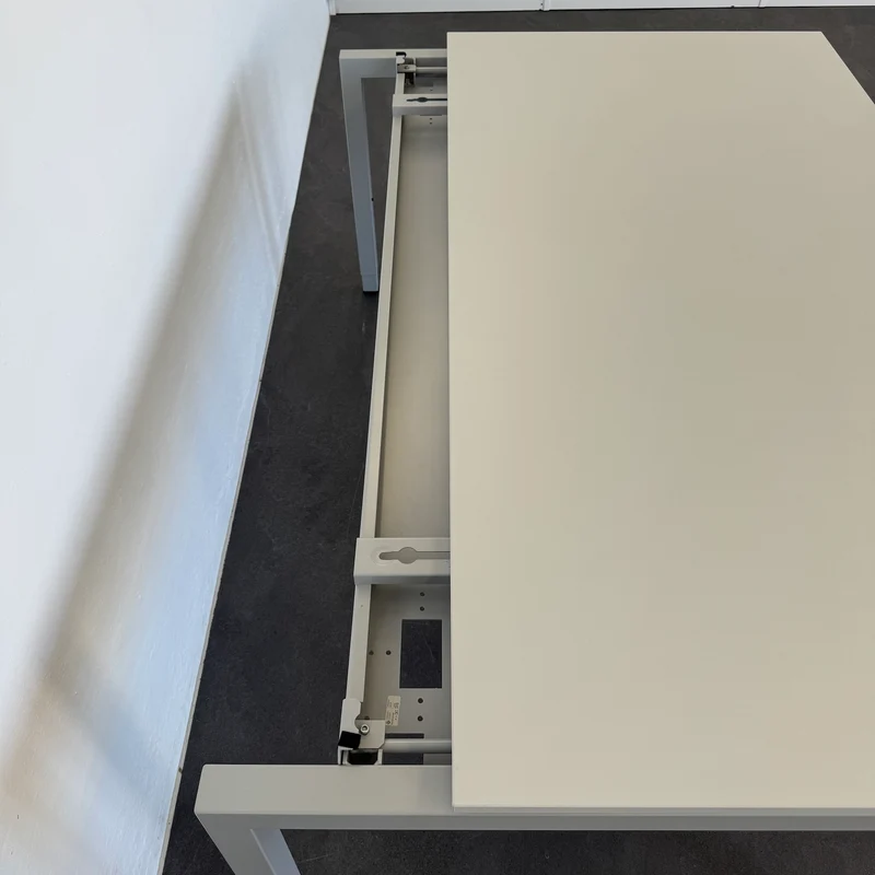 Ergodata Line Desk Schreibtisch 1800x900 mm Lichtgrau