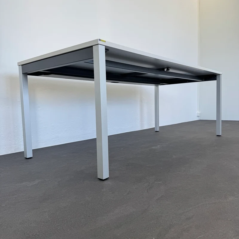 Embru eQ Vierbeintisch 2000x900 mm