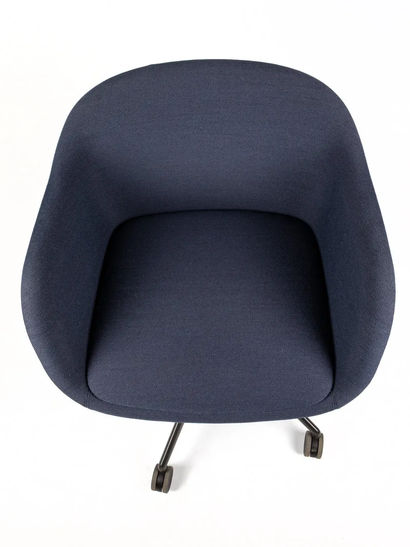 Muuto - Fiber Conference Armchair
