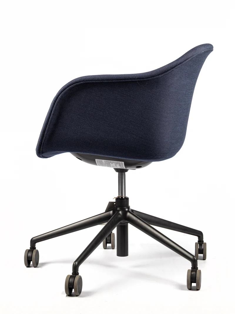 Muuto - Fiber Conference Armchair