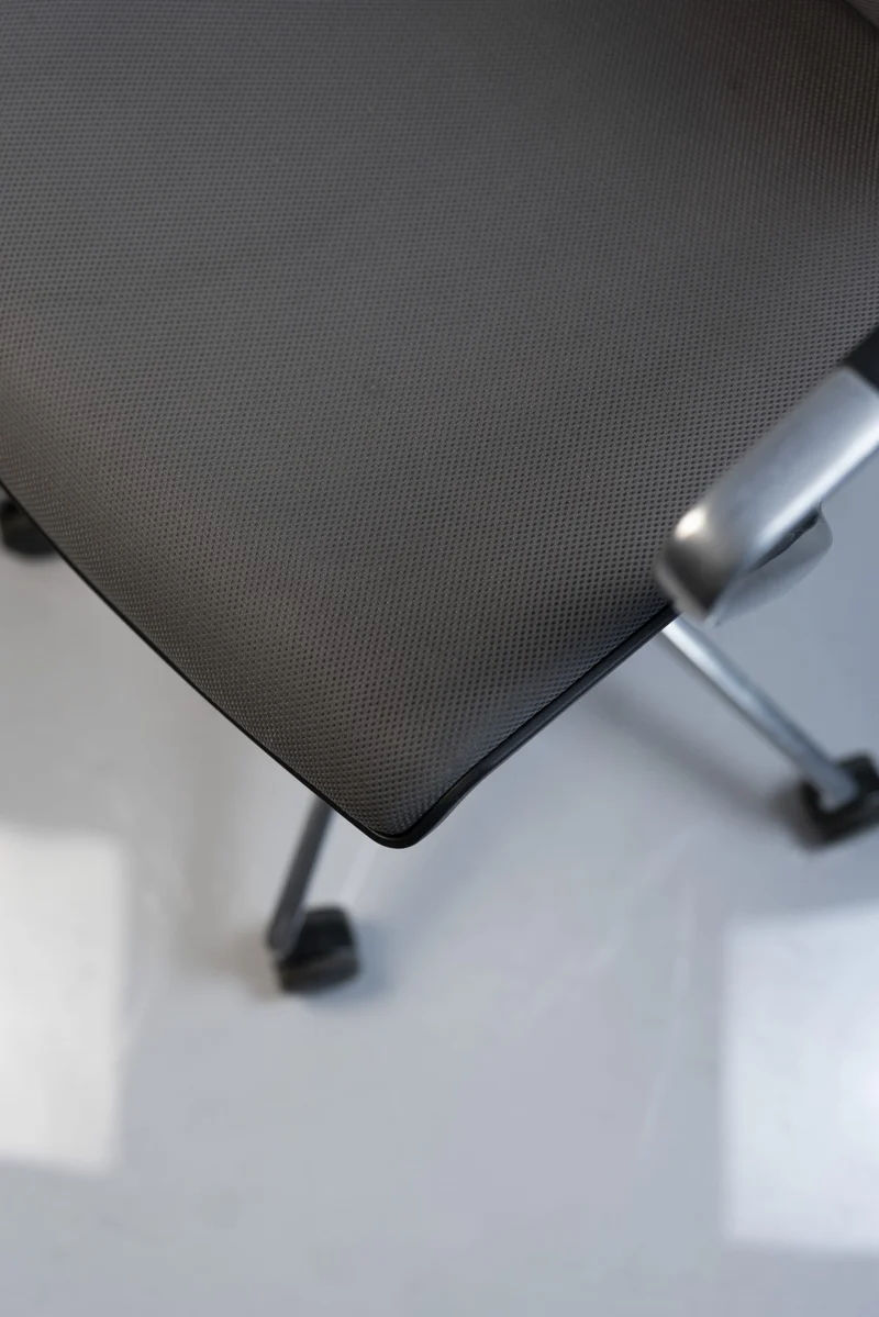 Vitra - Unix Chair
