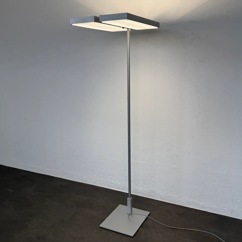 Regent Level LED Stehleuchte