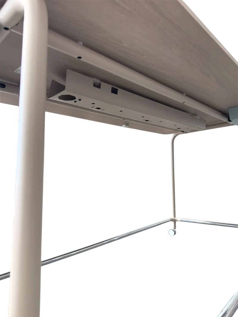 SEDUS - se:lab High Desk