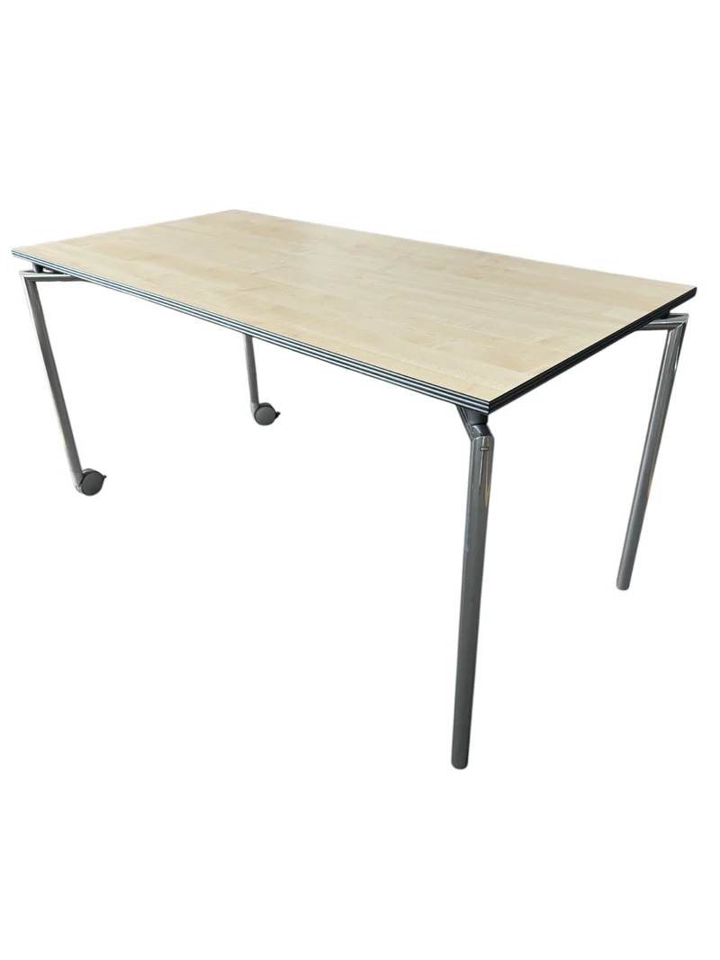 Tisch (klappbar)