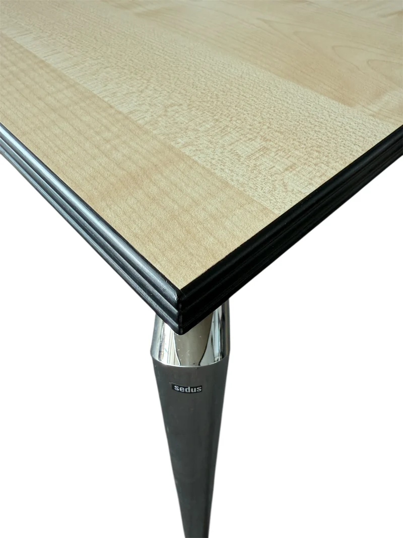 Tisch (klappbar)