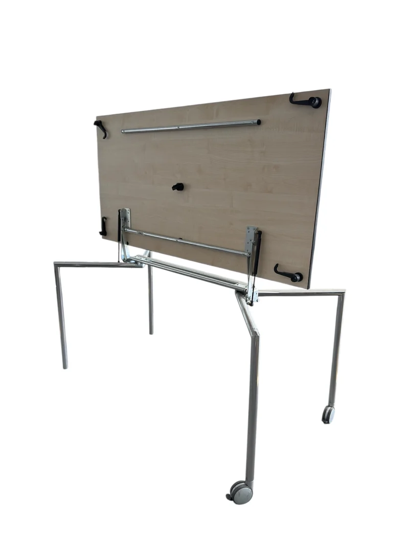 Tisch (klappbar)