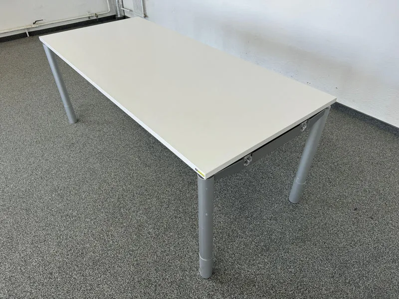 Steelcase Frame One Schreibtisch 1800x800 mm - Lichtgrau