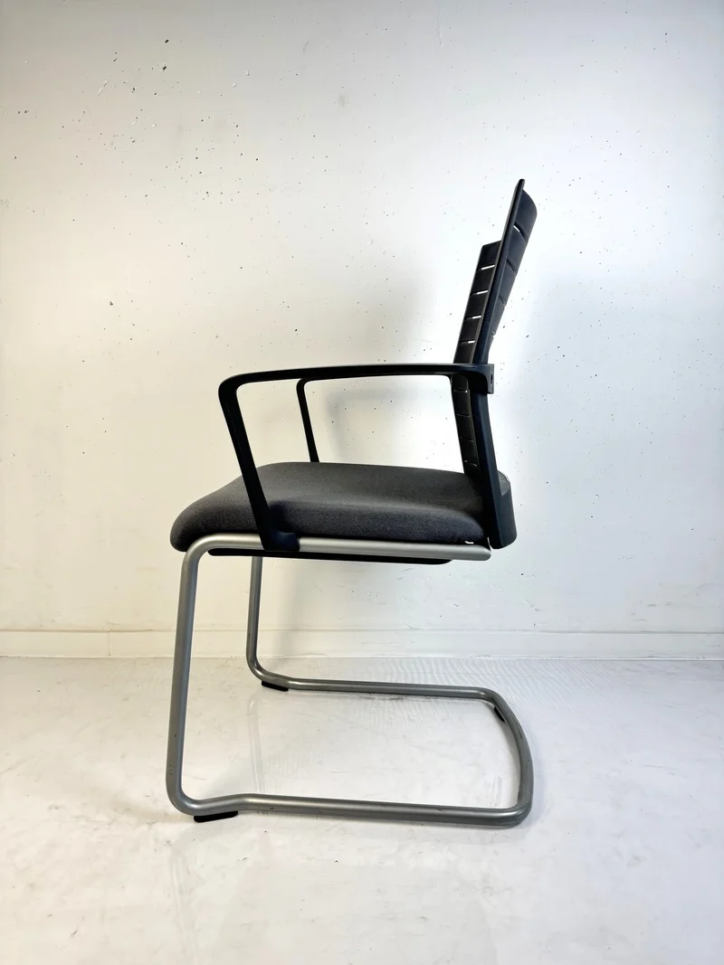 Steelcase - Number One Freischwinger