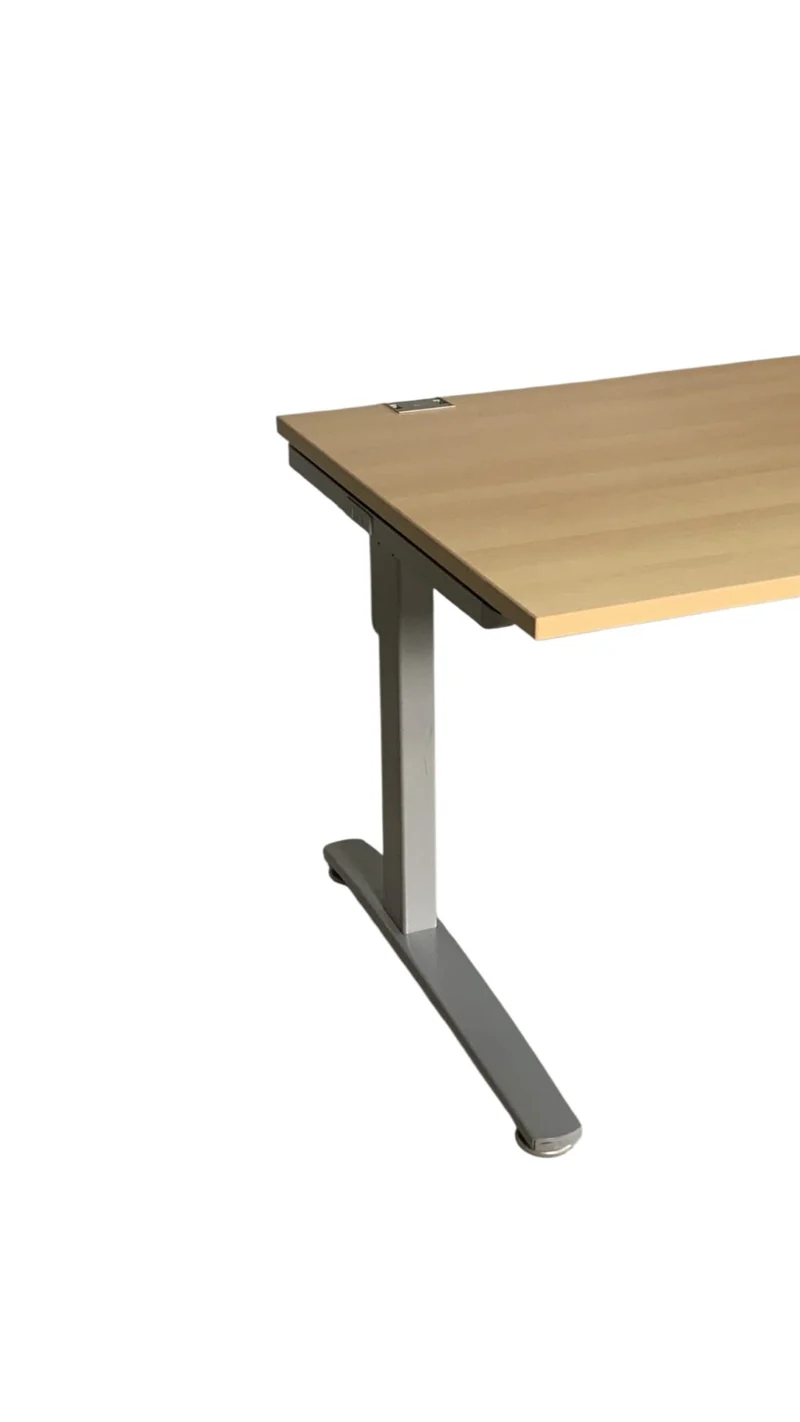 König & Neurath - elektrisch höhenverstellbarer Schreibtisch (200 x 80)