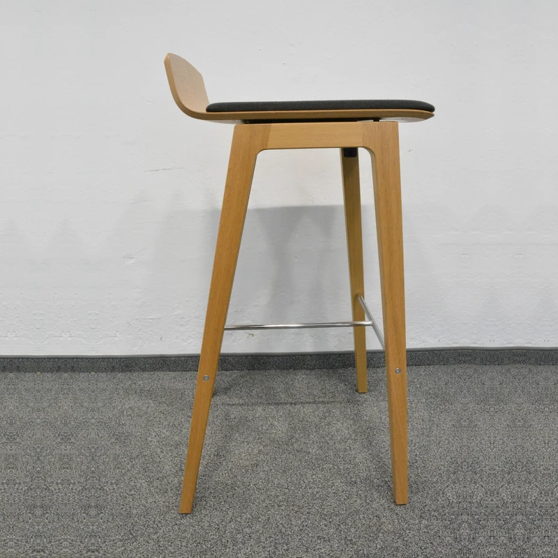 König + Neurath MOVE.MIX Barhocker mit Sitzpolster
