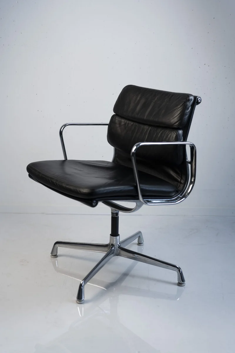 Vitra - Soft Pad Chair