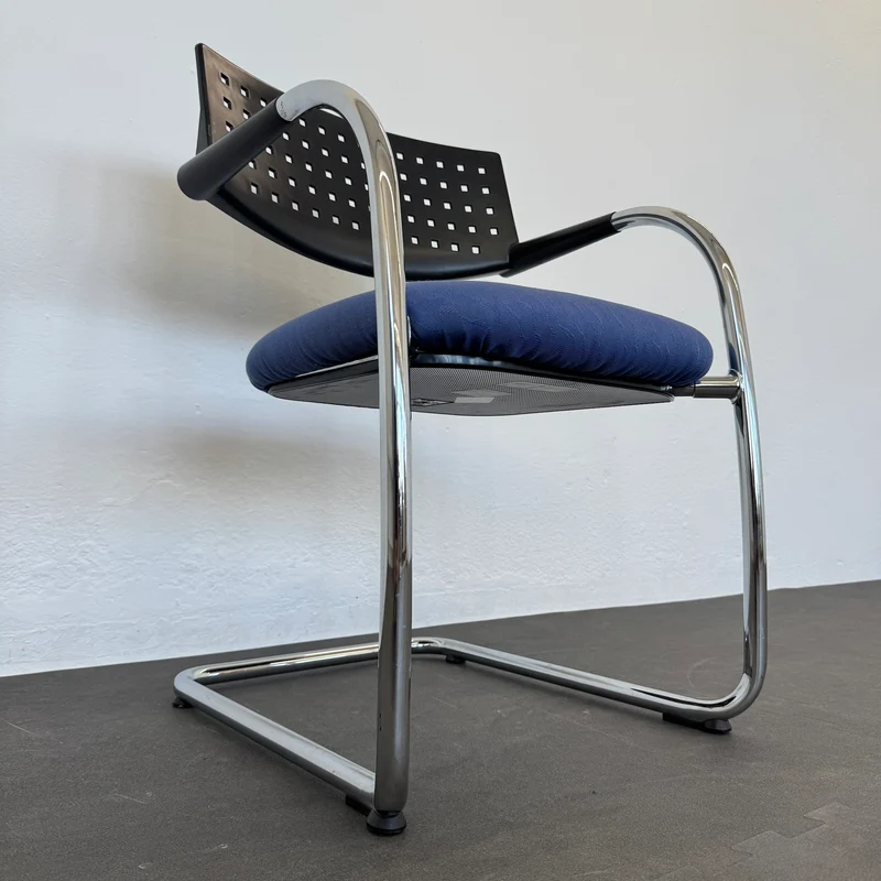 Vitra Visavis Freischwinger - stapelbar - Blau-Chrom