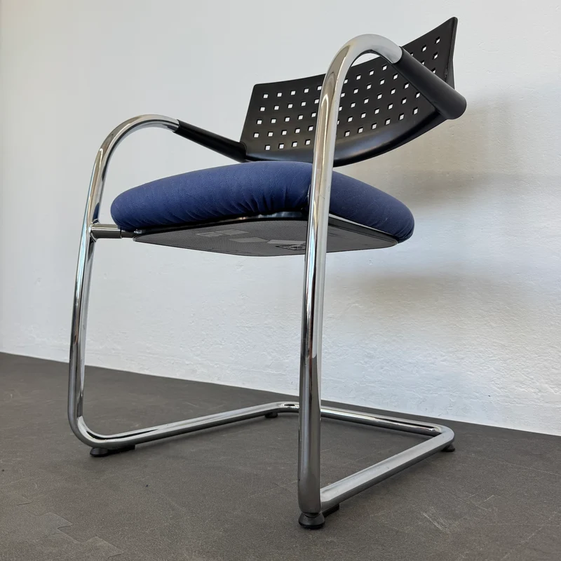 Vitra Visavis Freischwinger - stapelbar - Blau-Chrom