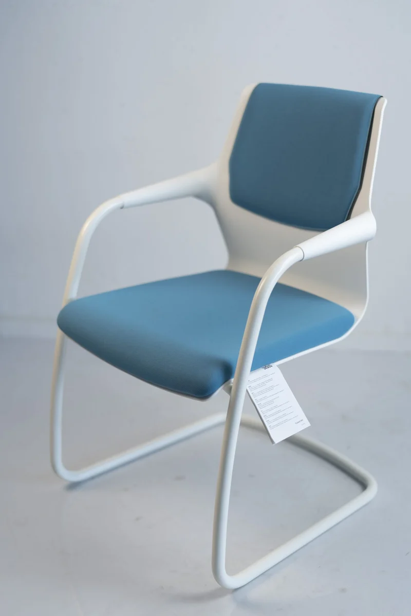 SEDUS - allright Freischwinger