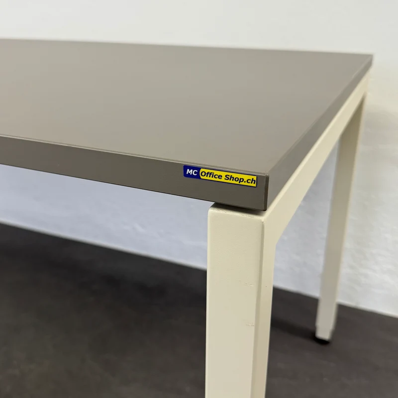 Lista Office Motion Schreibtisch Cubanitgrau/Perlweiss - 1800x800 mm