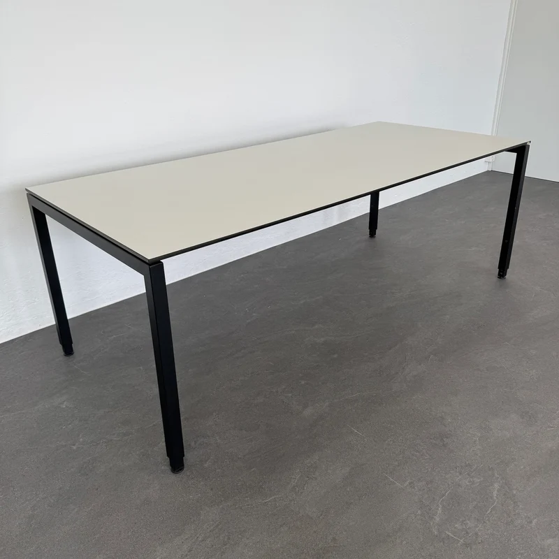 Lista Office LO Motion Schreibtisch HPL Kieselgrau/Schwarz - 2000x900 mm