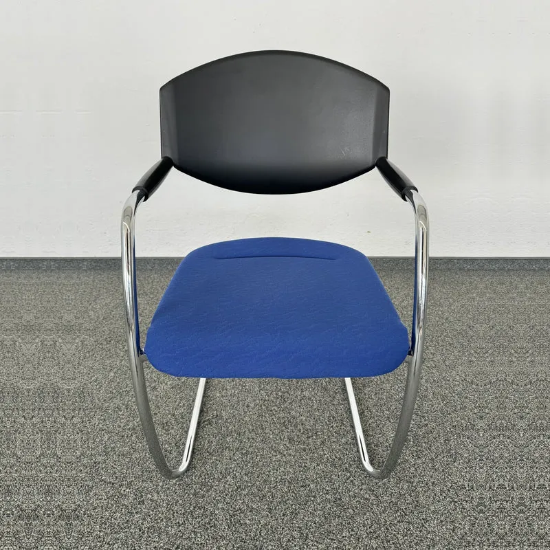 Giroflex G16 Freischwinger Bezug Stoff Blau - stapelbar