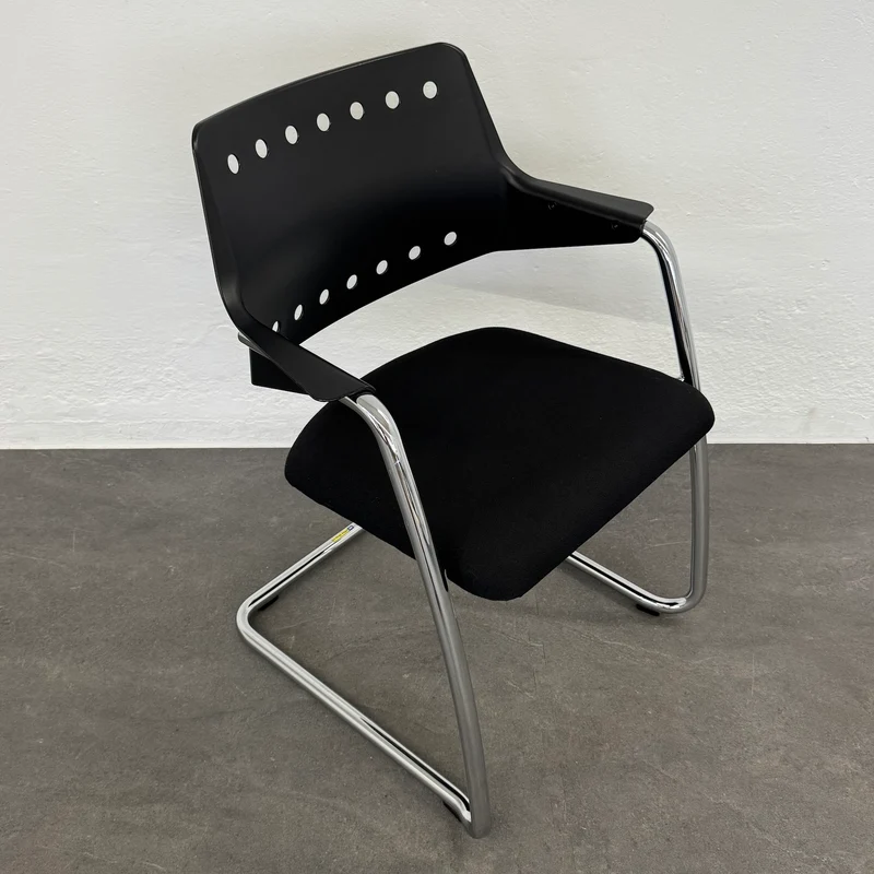 Girsberger 3300 Freischwinger mit Sitzfläche Stoff Schwarz - Gestell Chrom
