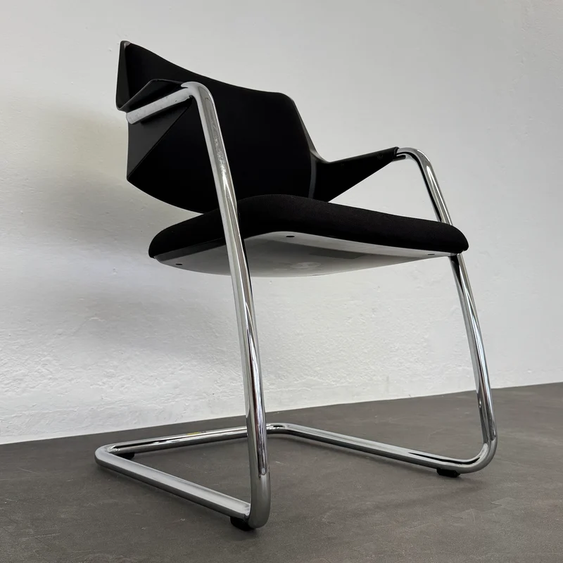 Girsberger 3300 Freischwinger mit Polsterung Stoff Schwarz - Gestell Chrom