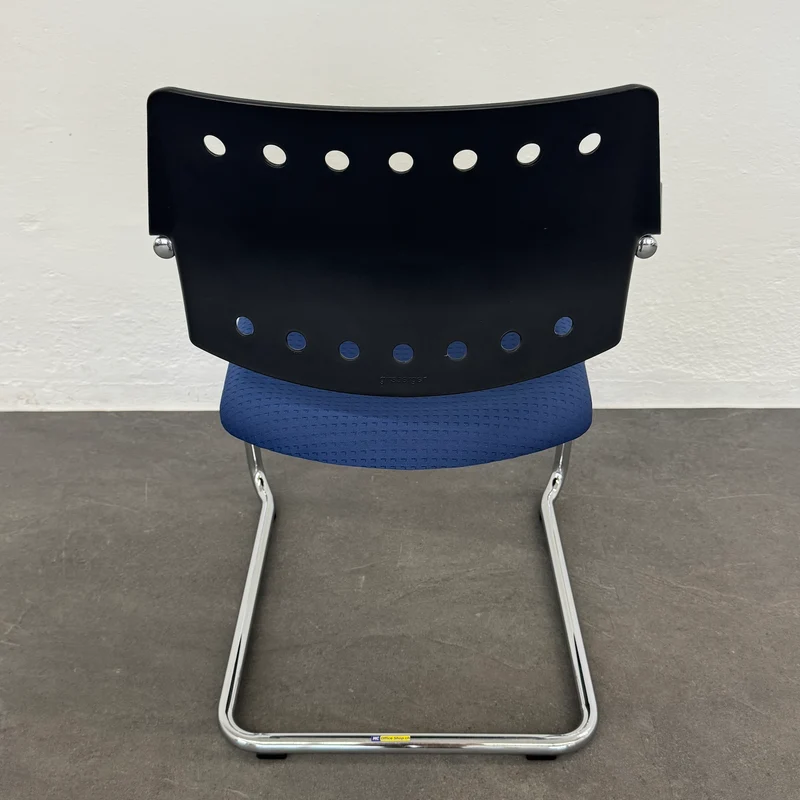 Girsberger 3300 Freischwinger mit Sitzfläche Stoff Blau - Gestell Chrom