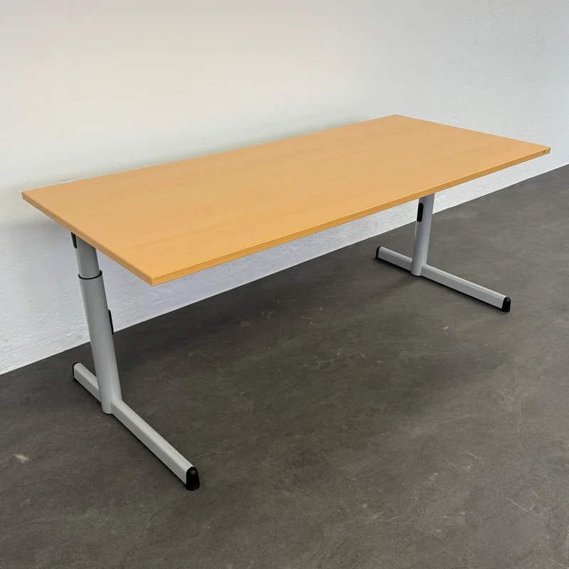 Steelcase Tenaro Schreibtisch