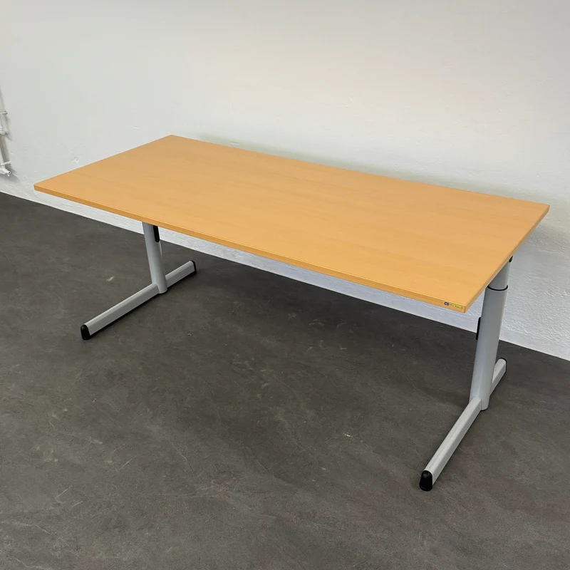Steelcase Tenaro Schreibtisch