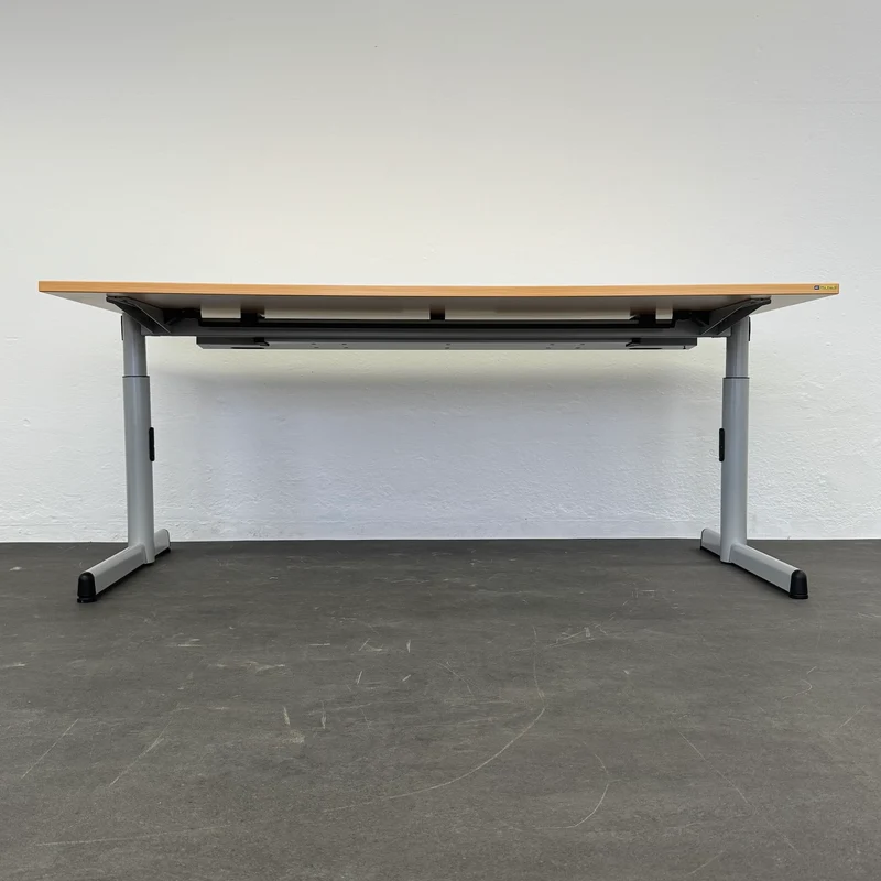 Steelcase Tenaro Schreibtisch