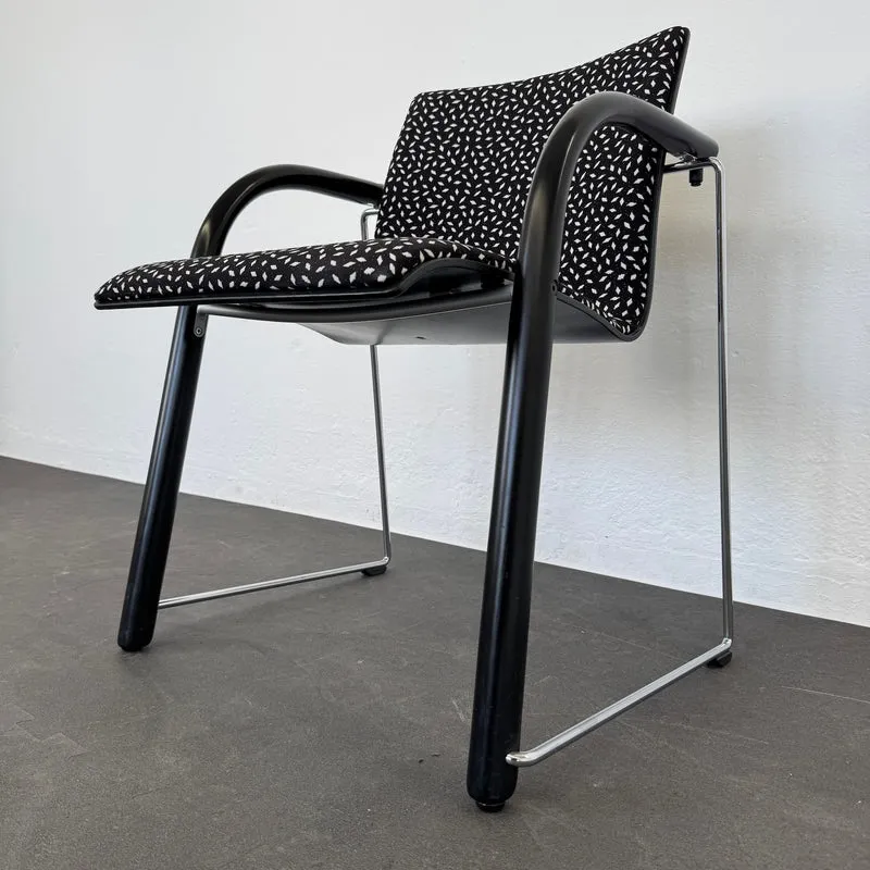 Thonet S 320 P Polsterstuhl