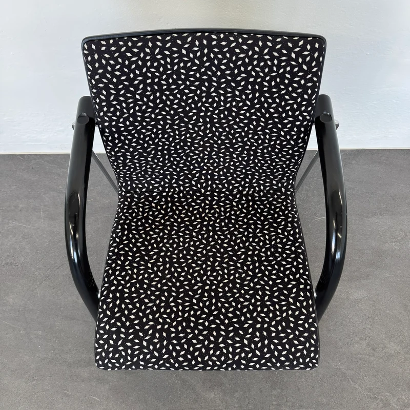Thonet S 320 P Polsterstuhl