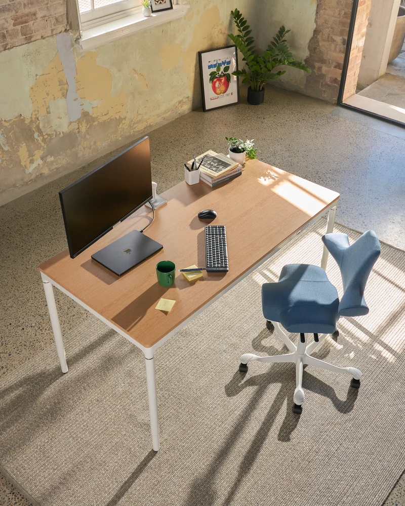 Forma Four-Leg Electric Sit Stand Table 1600mm Oak/White