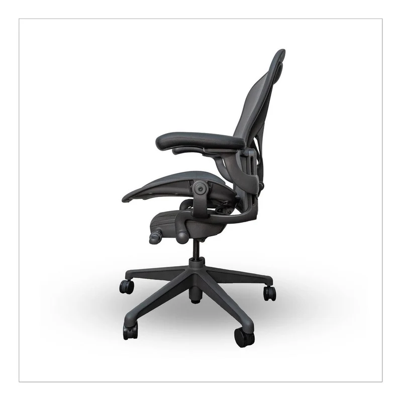 Herman Miller Aeron Chair Graphite Remastered Posturefit