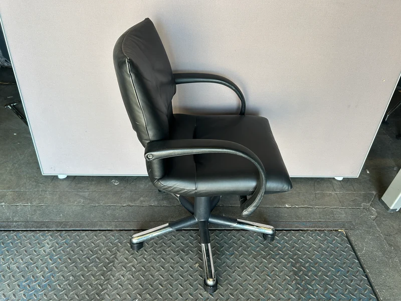 Vitra Bellini Figura Konferenzstuhl Leder Schwarz