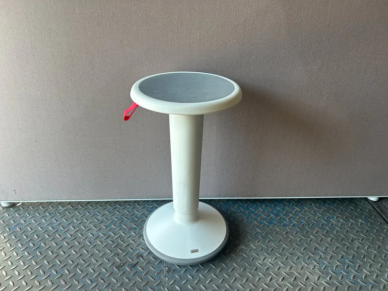 Interstuhl UPis1 110U Hocker Gelb / Weiß