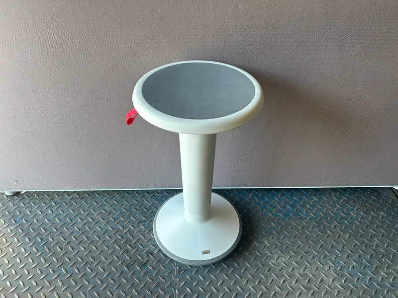 Interstuhl UPis1 110U Hocker Gelb / Weiß