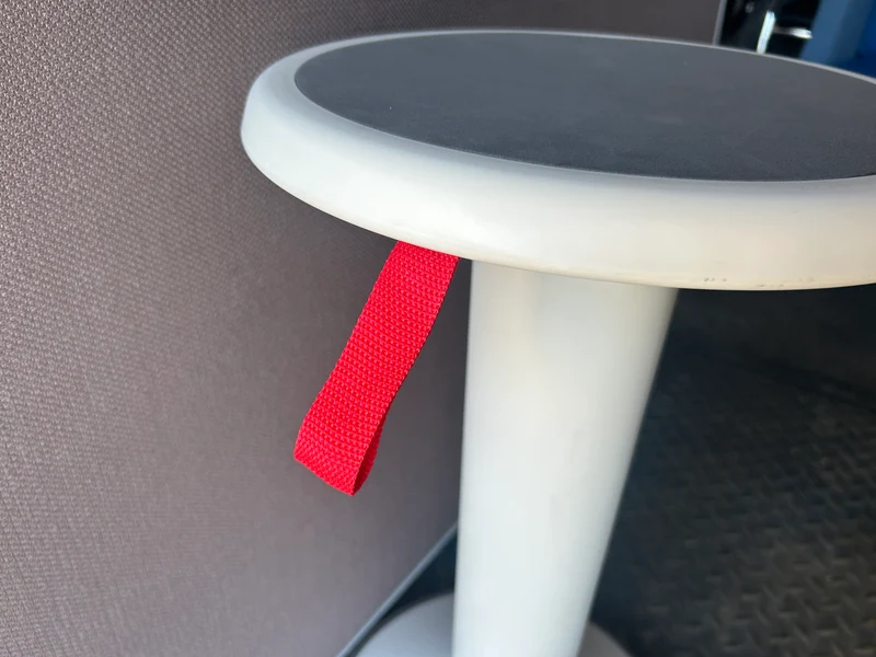 Interstuhl UPis1 110U Hocker Gelb / Weiß