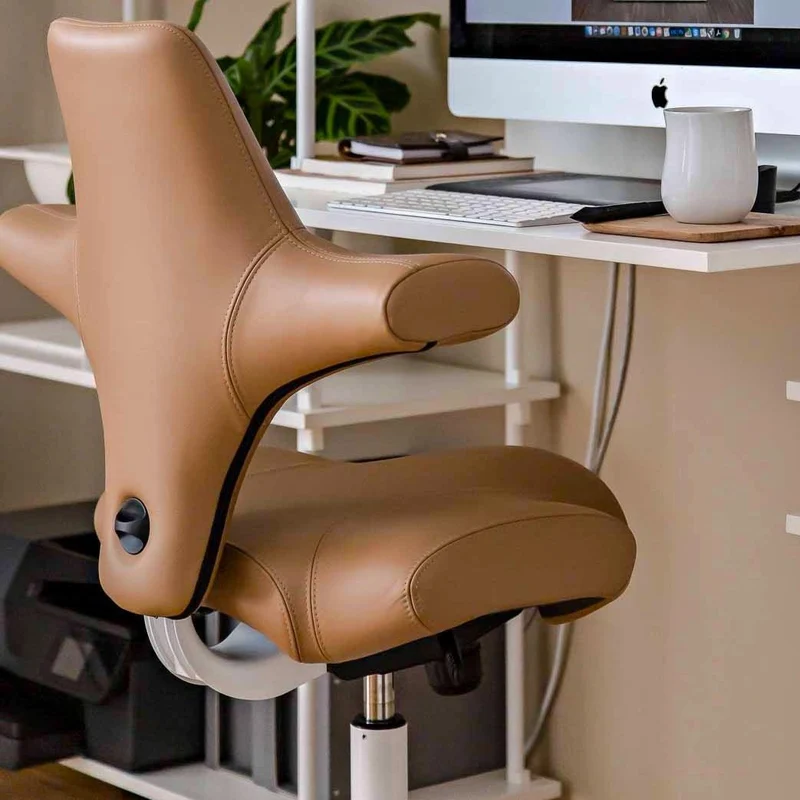 Capisco Saddle