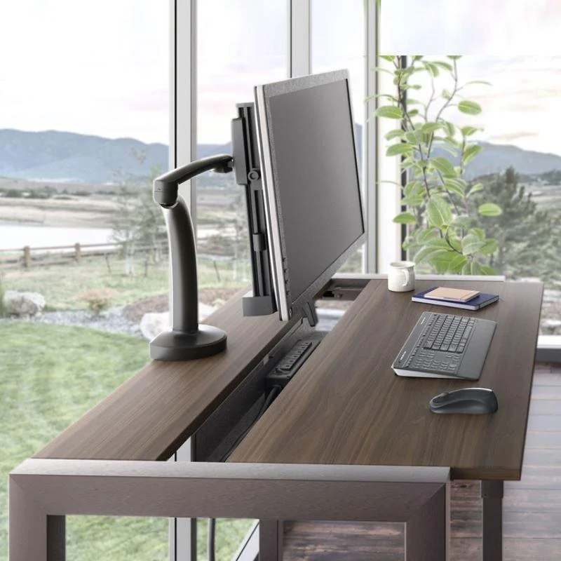 ELLE Desk