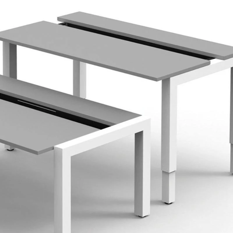 ELLE Desk