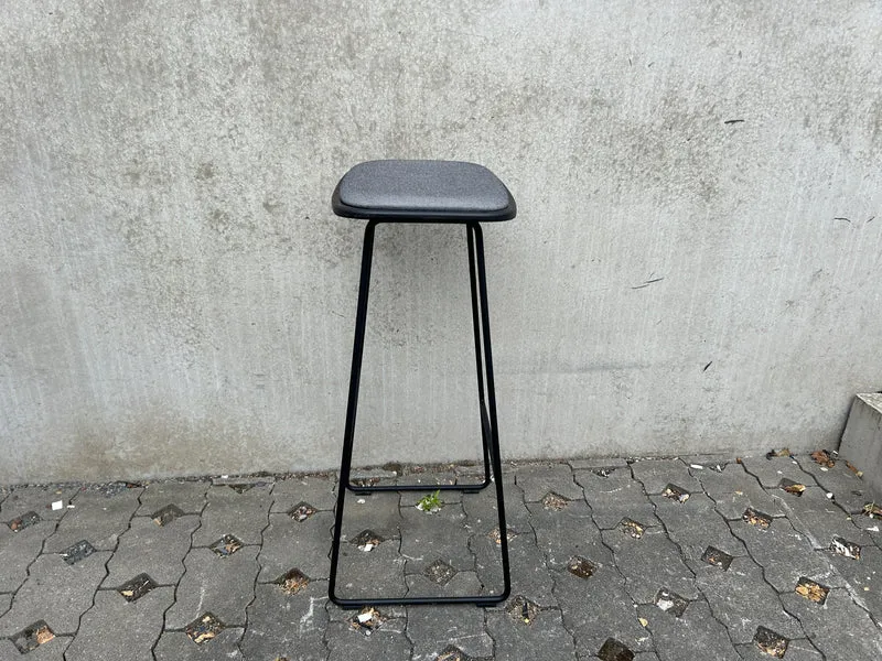 Infiniti Klejn Bar Stool Hocker