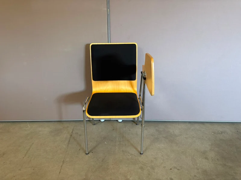 Malscher Sitzmöbel Konferenzstuhl mit oder ohne Tischablage Ahorn / Schwarz