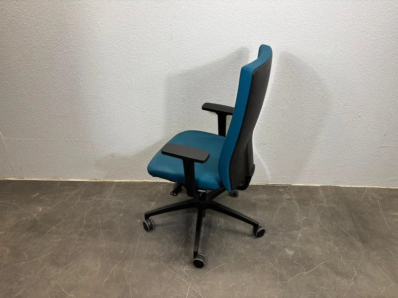 Dauphin Magic Bürodrehstuhl Türkis